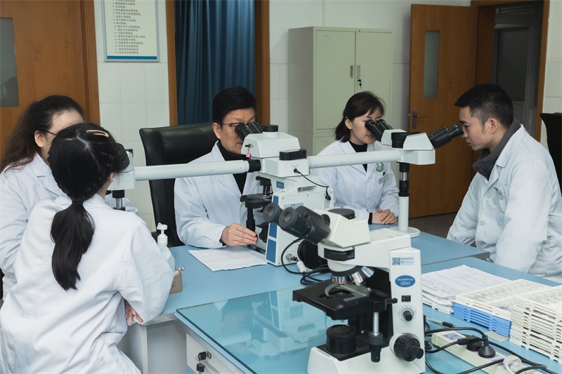 1735110519052013717.jpg 看片.jpg