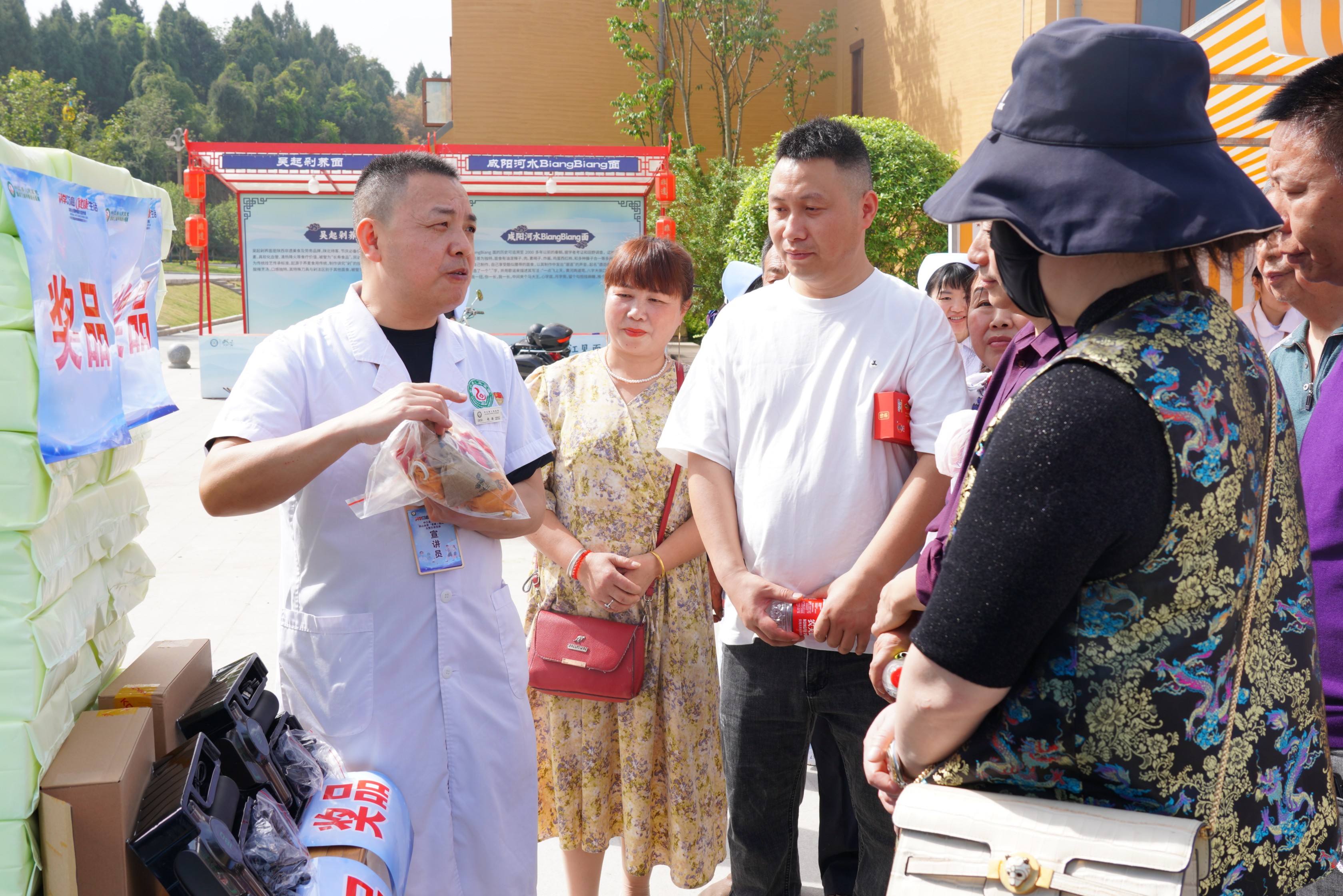 1744889372801092114.jpg 1744889372801092114.jpg